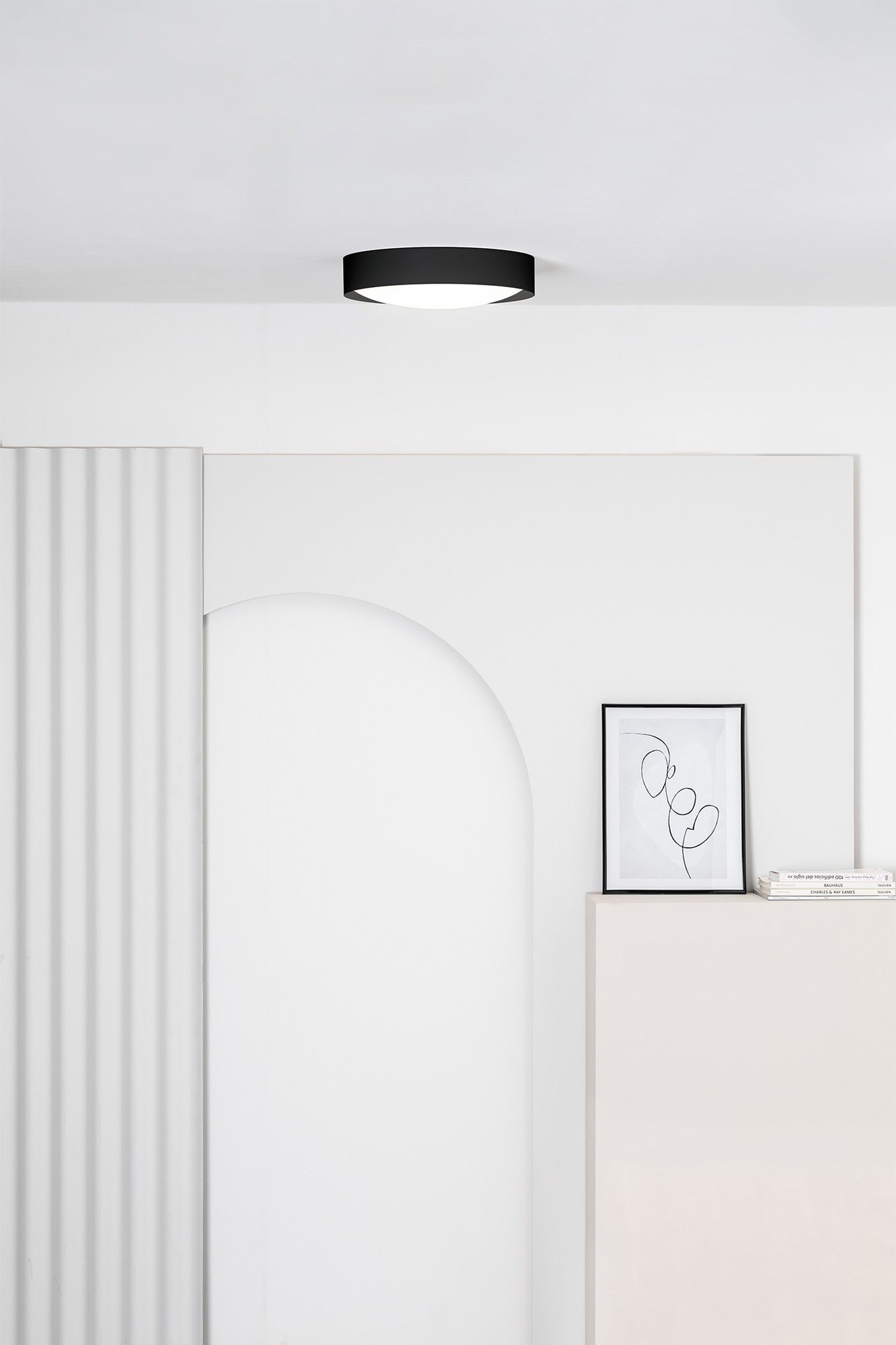 Потолочный светильник Vuk черный LED 40W 2700K Faro