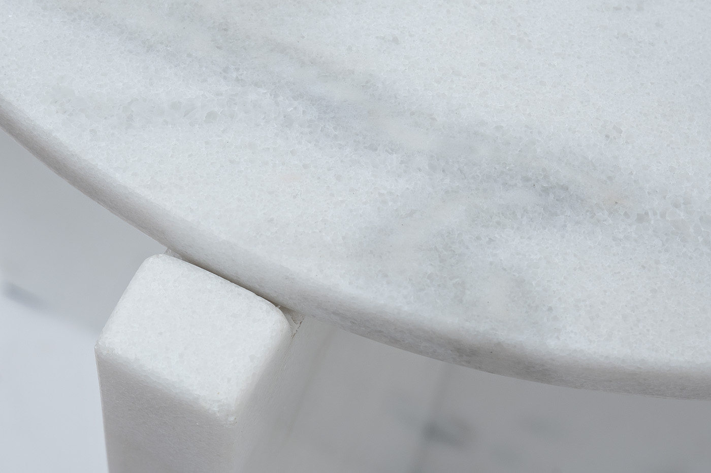 Столик журнальный мраморный белый Garda Decor 46AS-5718