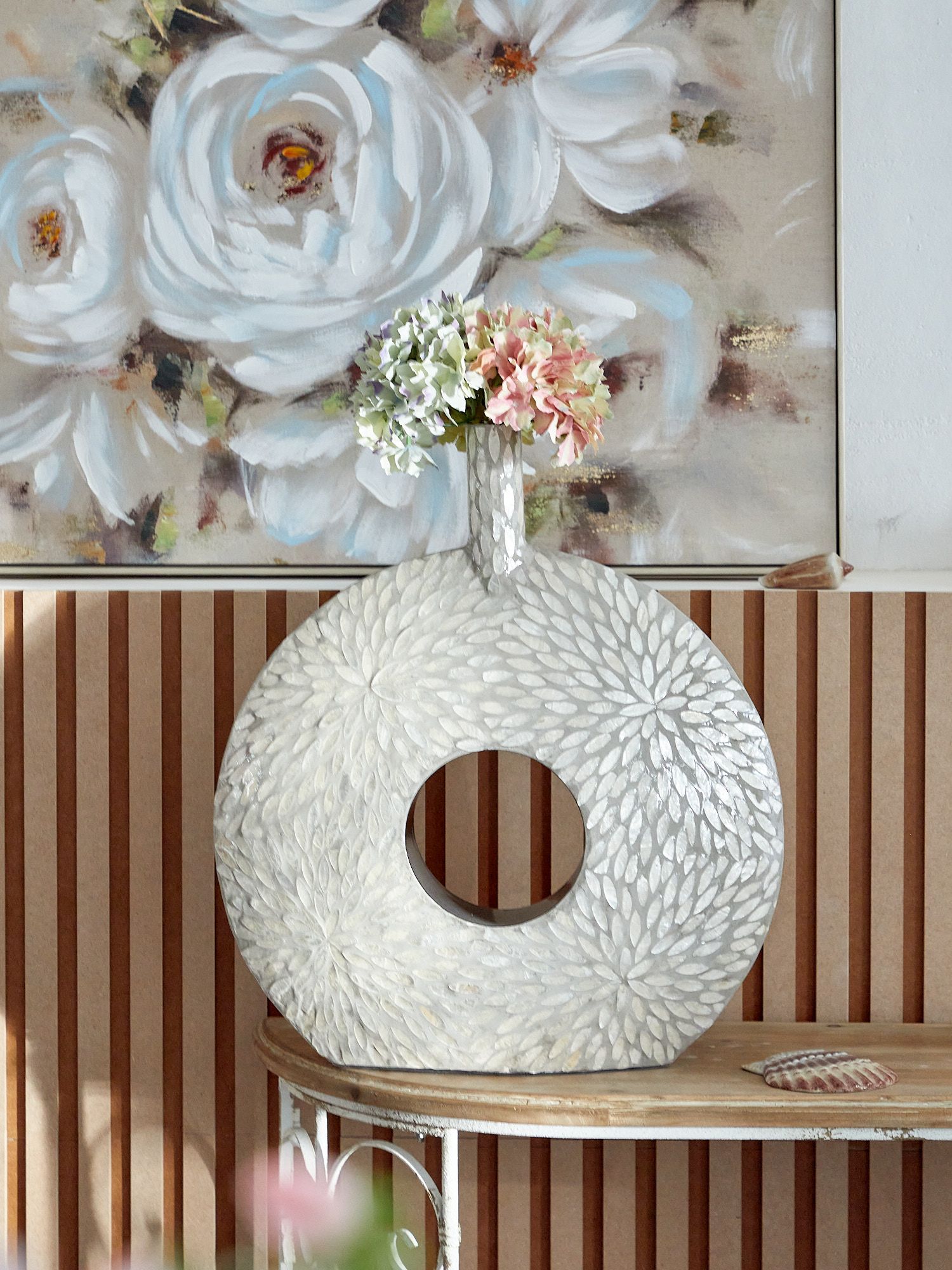 Ваза декоративная с отделкой раковинами устриц Glasar 67-030