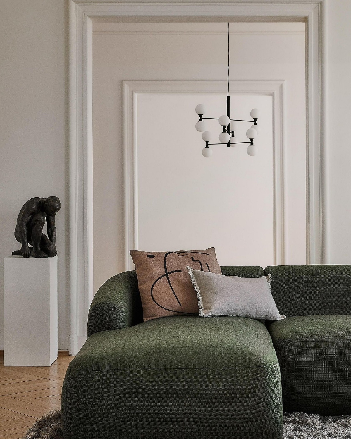 Чёрная люстра Гровер Louvre Home LCH030825SWL