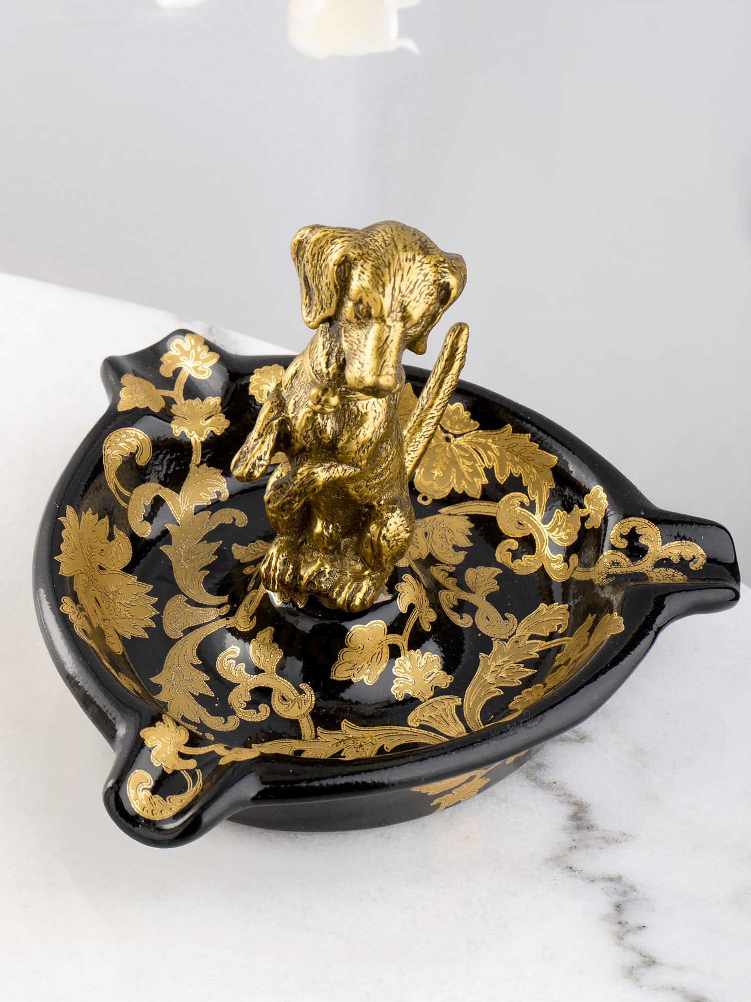 Пепельница с собачкой Glasar 31G2569/C554/NB4199/U1