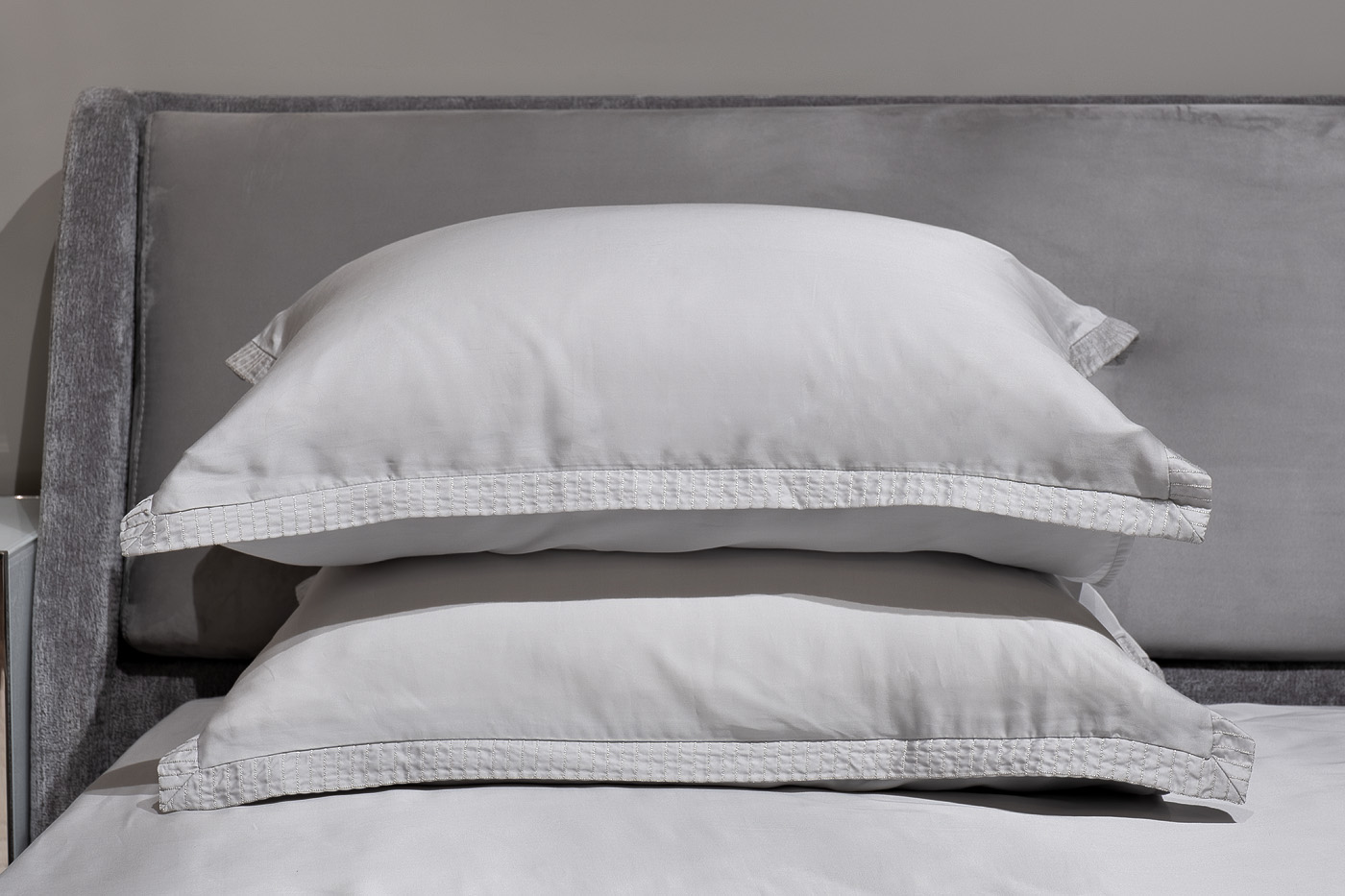 Комплект из 2х наволочек 50х70см серый Garda Decor 144HF-10310