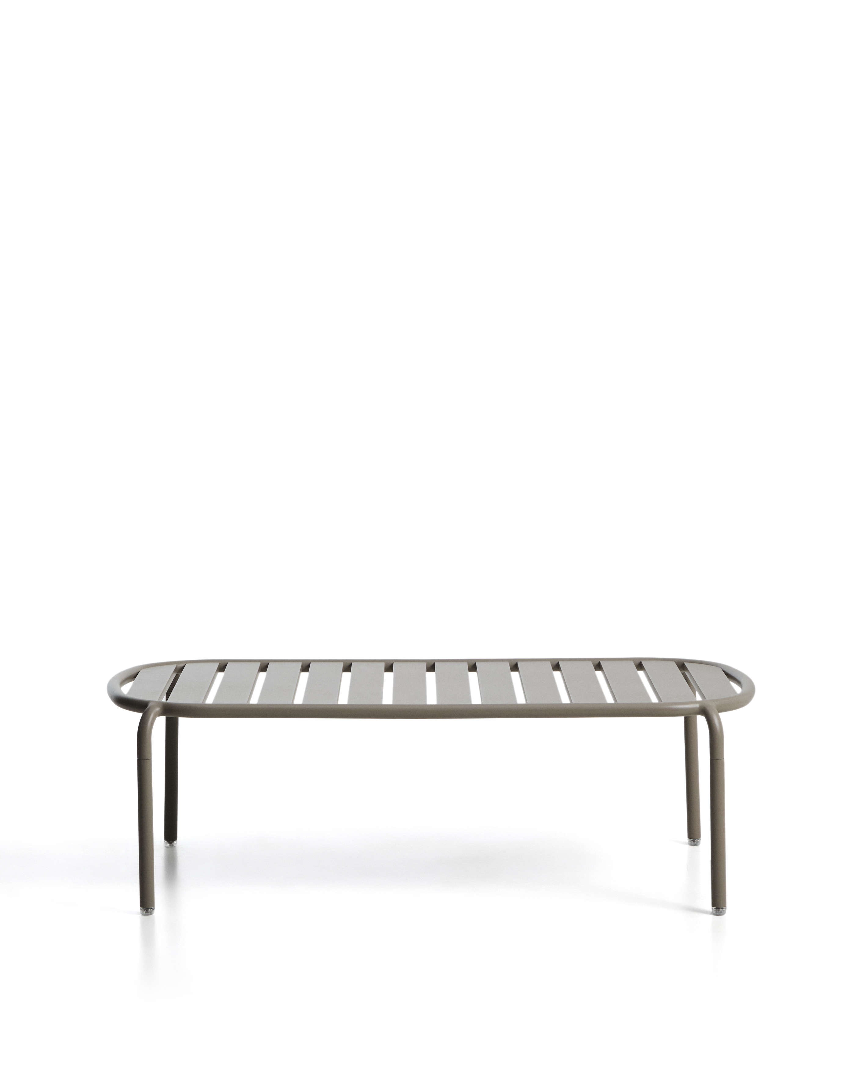 Уличный журнальный столик Joncols из алюминия с бежевой отделкой Ø 113 x 65 см La Forma 482265