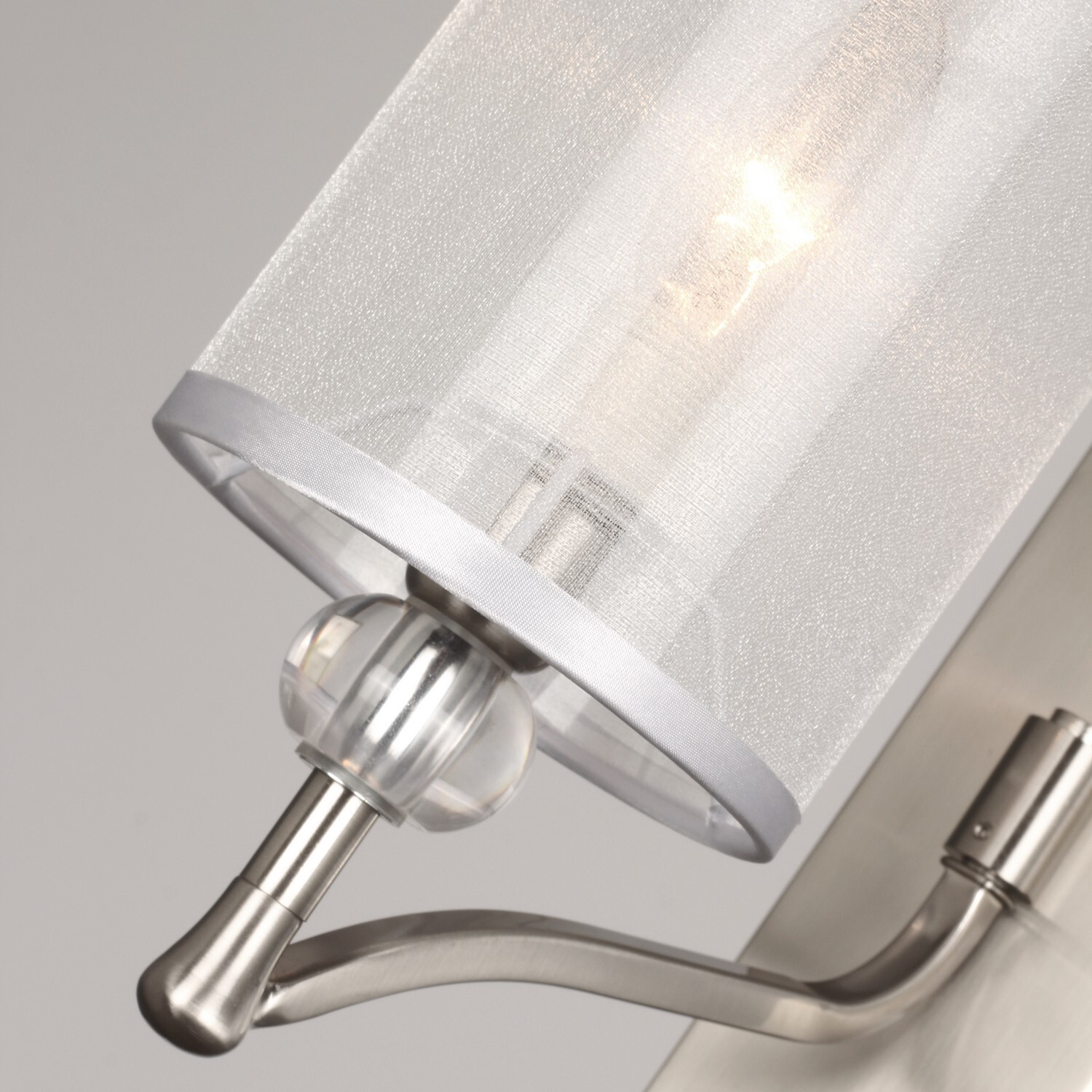 Настенный светильник Favourite 2698-1W