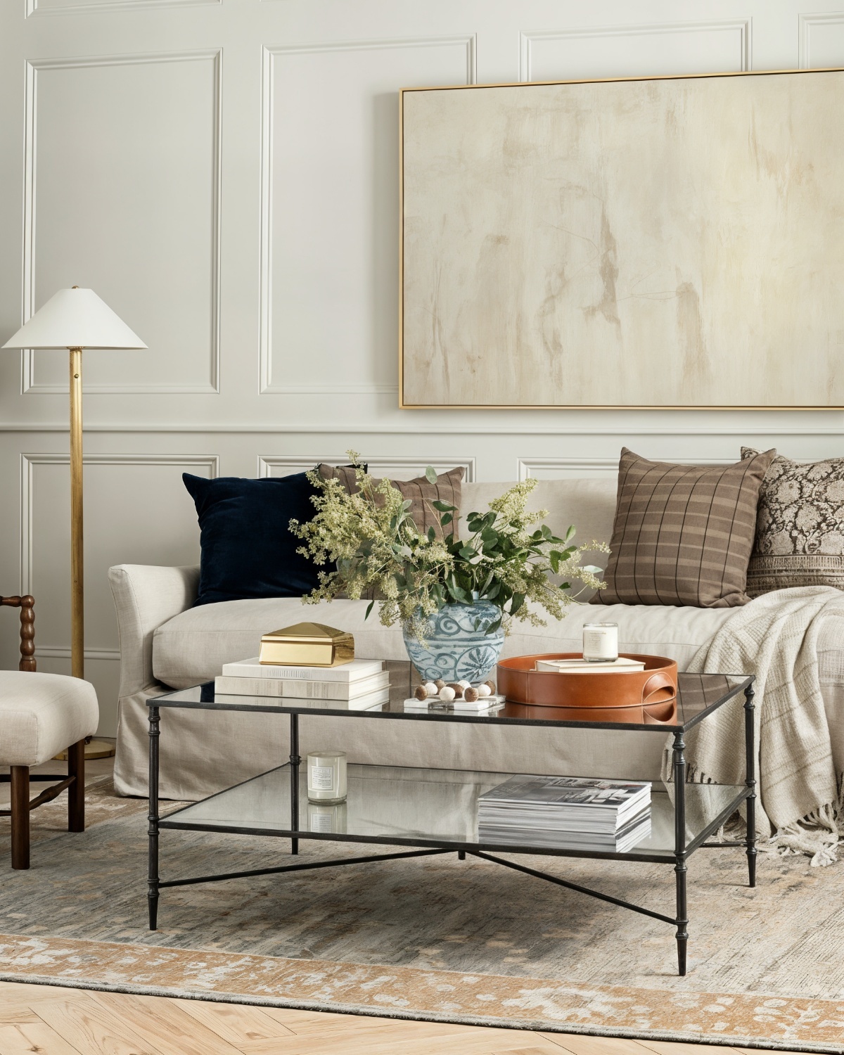 Черный журнальный столик Хьюго Louvre Home LHFCT04927RJ