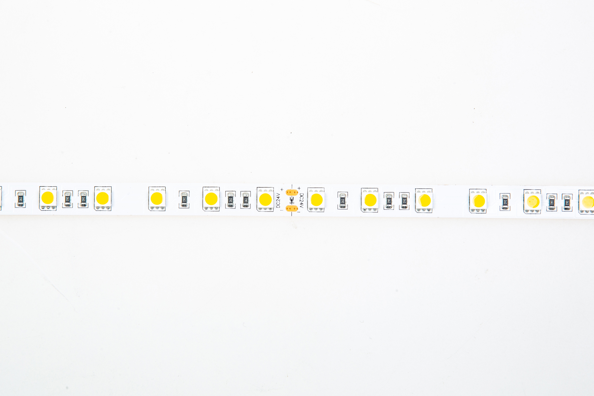 Светодиодная лента Donolux DN18287NWRA95