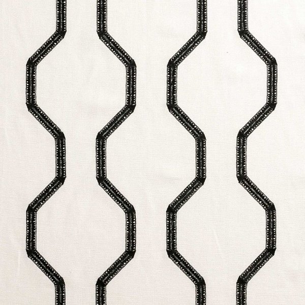 Текстиль Clarke &amp; Clarke Black + White F0884/01