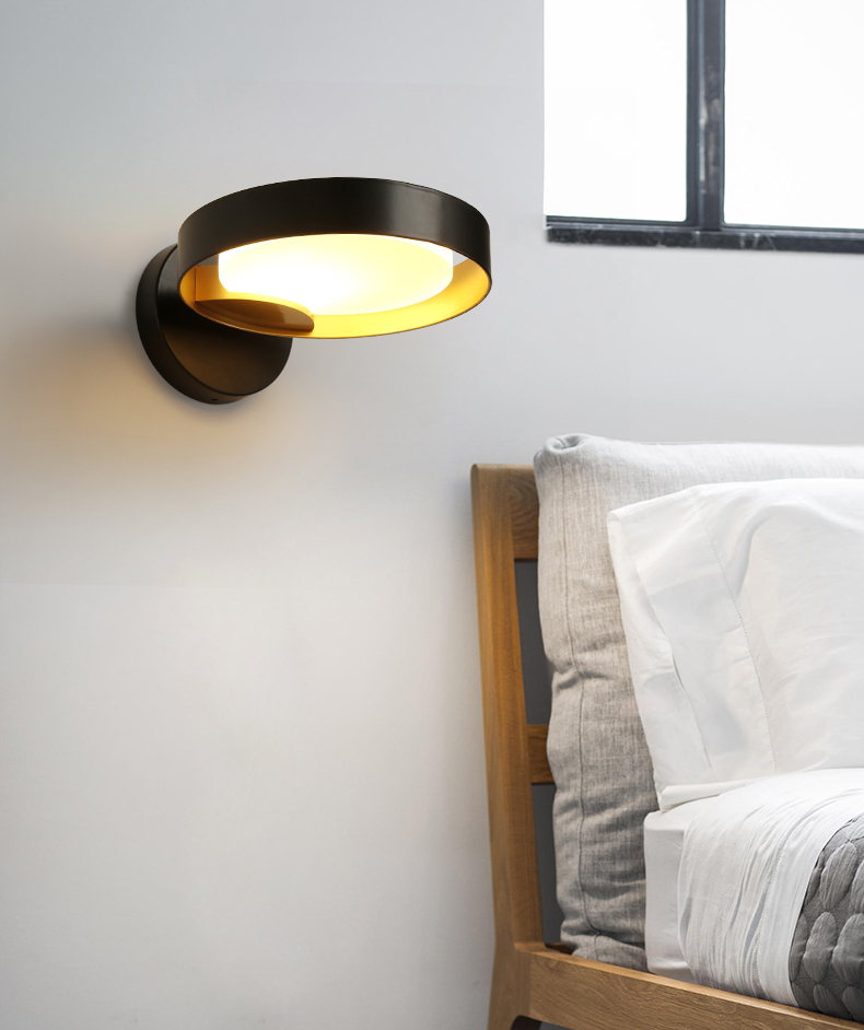 Innerspace - Daisy Chain Wall By Imperiumloft