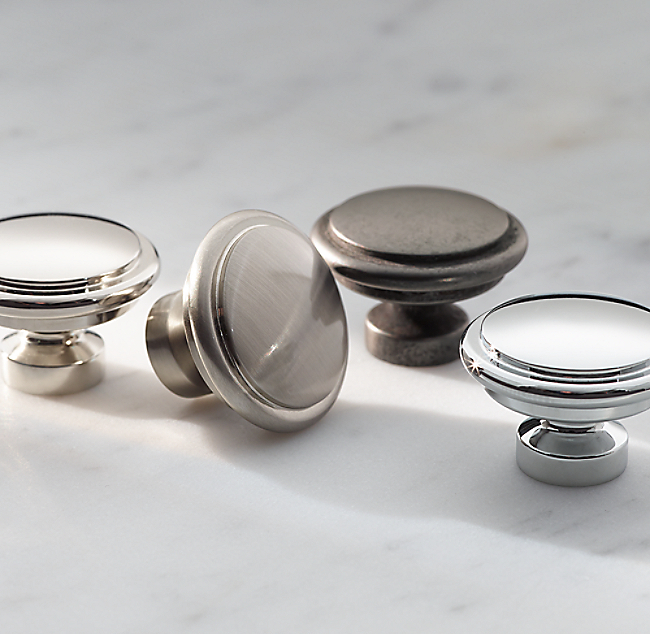 Ручка-кнопка Restoration Hardware Lugarno d.3.2 Aged Brass