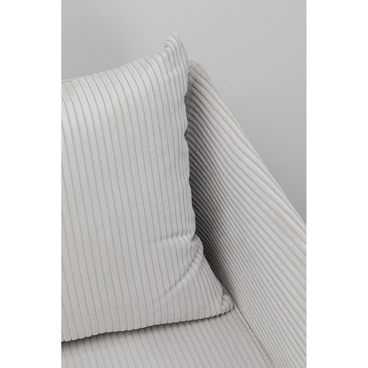 Кресло вращающееся Milo Beige KARE 87836