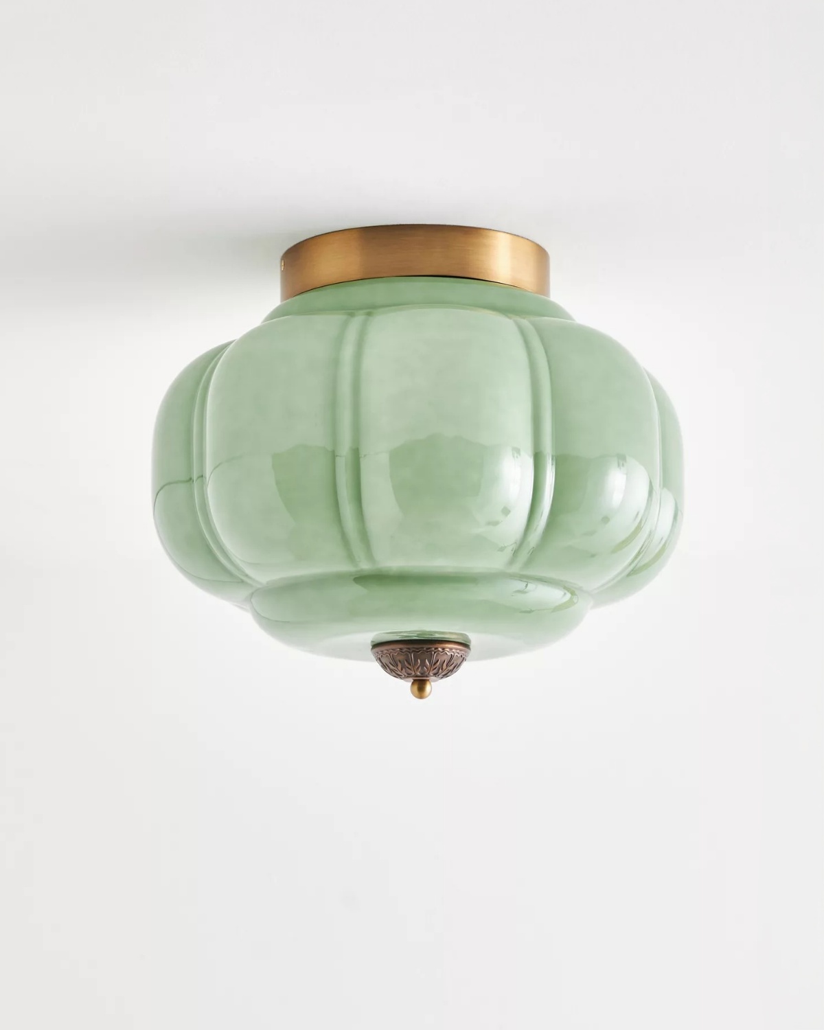 Золотистый светильник Элаиза с зелёным плафоном Louvre Home LFM140825SWL