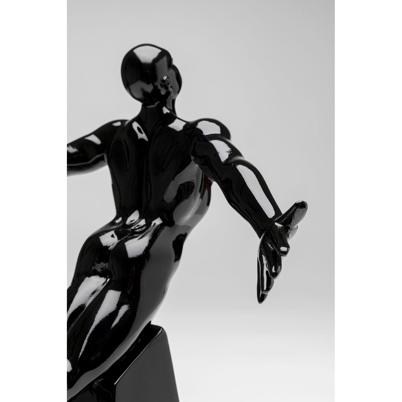 Фигура декоративная Jumper Black 37cm KARE 56722