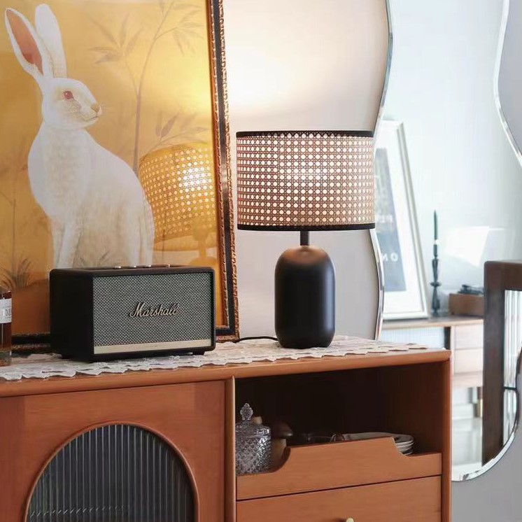 Настольная лампа с плафоном из  ротанга by ImperiumLoft