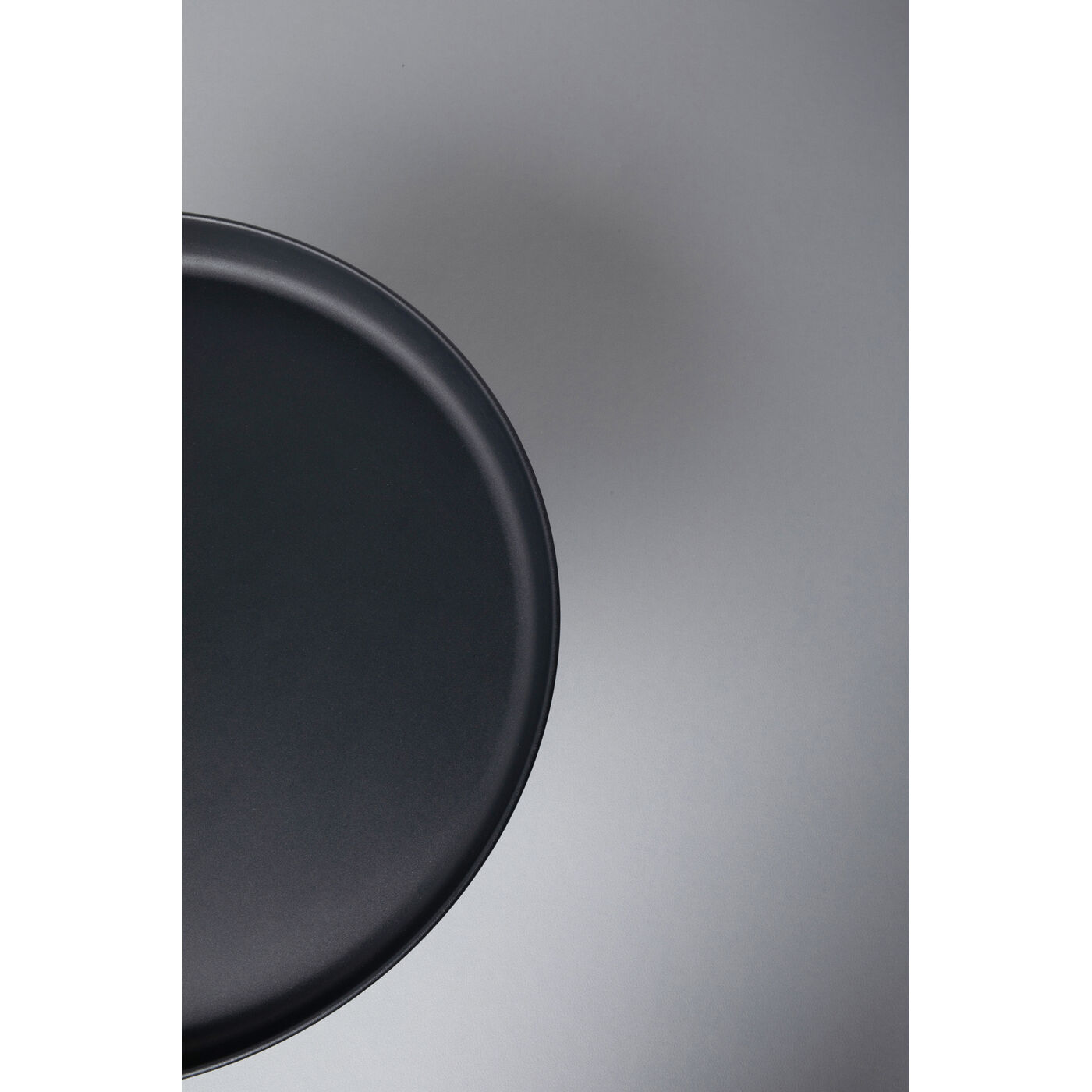 Стол приставной Bottiglia Green Ø50 см KARE 87473