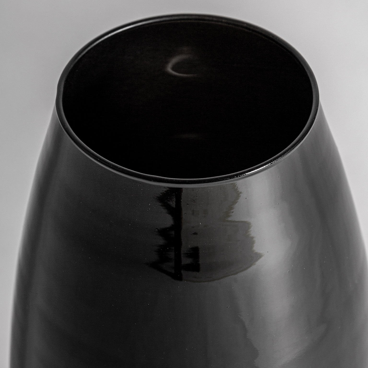 Ваза Donet 31537 черная Vical