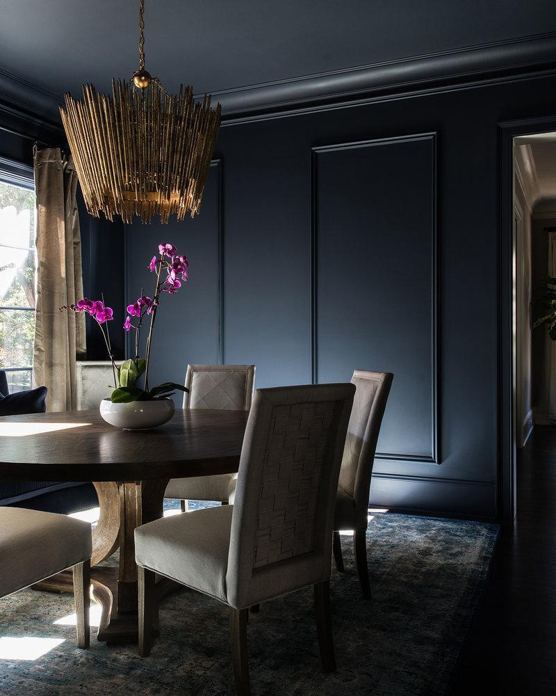 Круглая люстра с 4-я лампами Краун Louvre Home L860 DG chan white