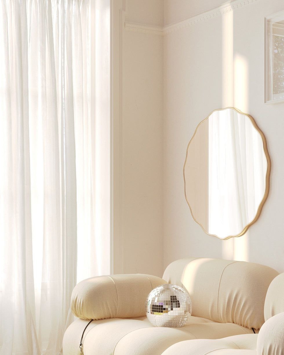 Fancy M Gold Зеркало в тонкой раме Smal Art-Zerkalo SM192GL