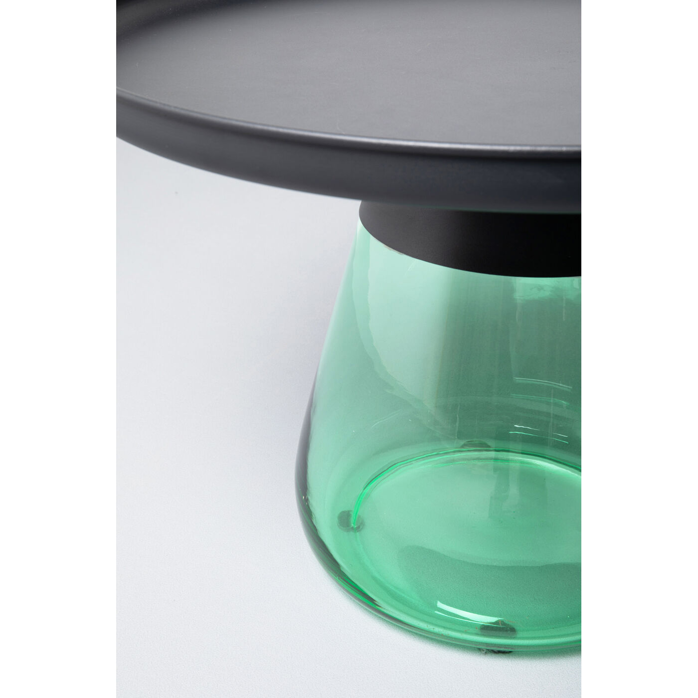 Стол приставной Bottiglia Green Ø 60 см KARE 87472