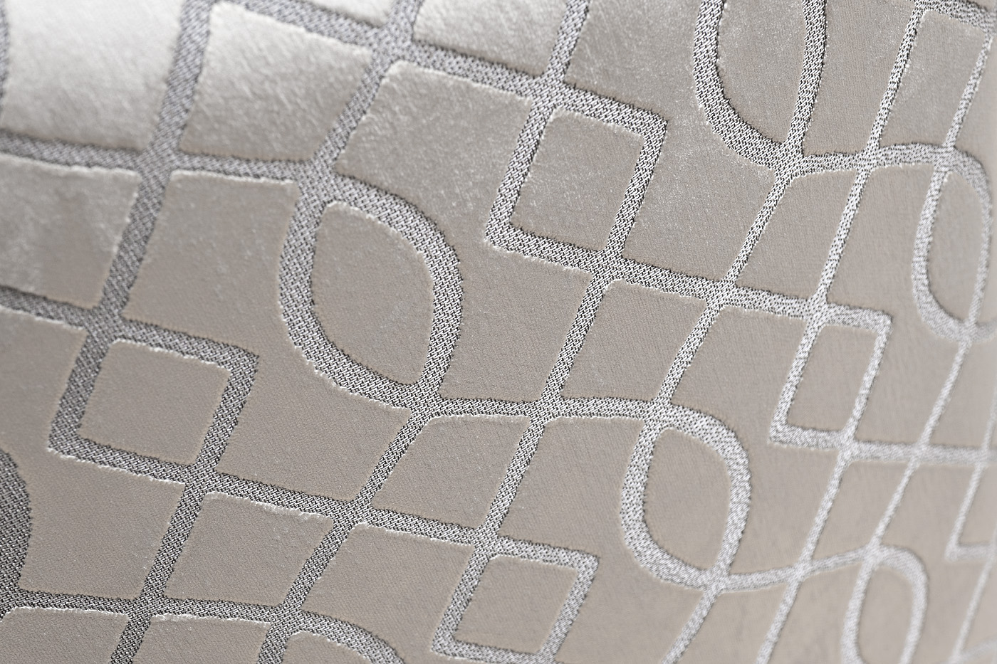 Кресло Verona вращающееся велюровое с принтом Garda Decor VERONA-Colt032+Melody