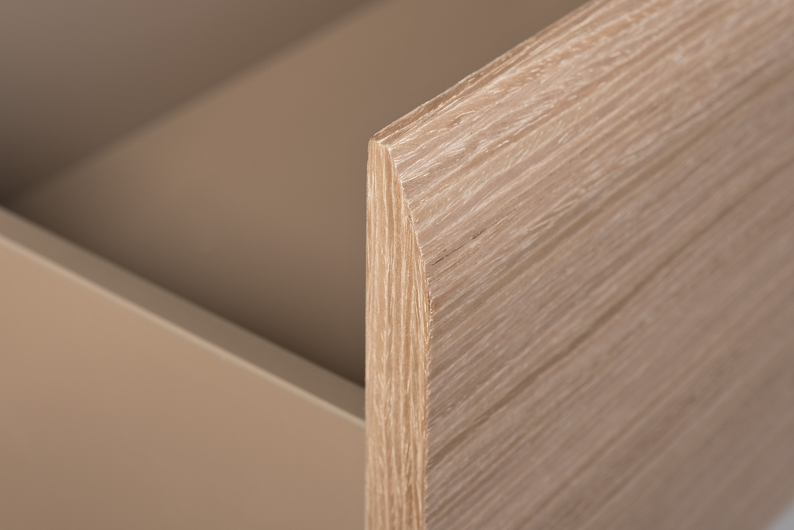 Тумба под телевизор с ящиками Garda Decor 58DB-23172