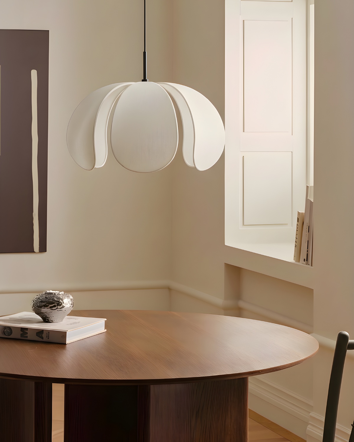 Чёрный подвесной светильник Флэк с белым абажуром Louvre Home LPN090825SWL