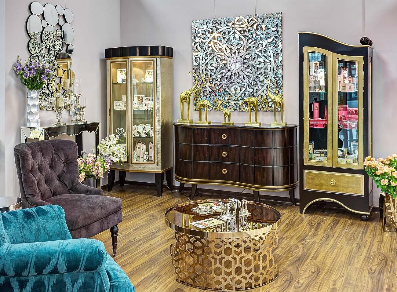 Стол журнальный круглый Garda Decor 13RXCT8012-GOLD