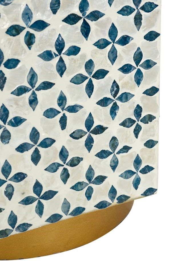 Столик акцентный с отделкой раковинами устриц Glasar D5599