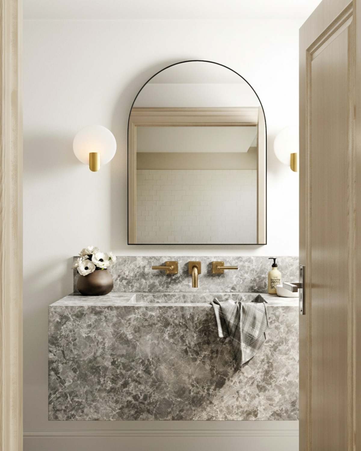 Золотой настенный светильник Блэкмор Louvre Home LHLSC380324SWL