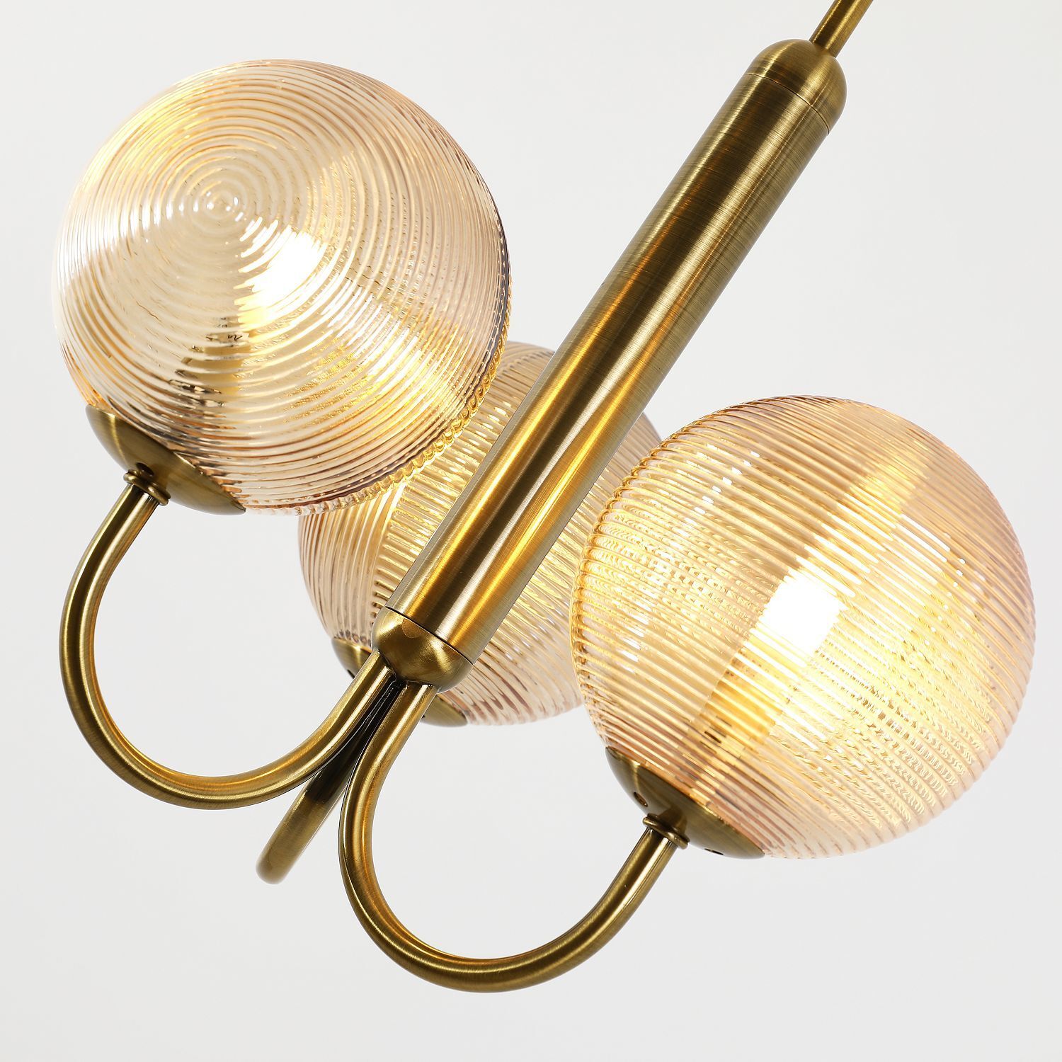 Люстра Favourite 2723-3P