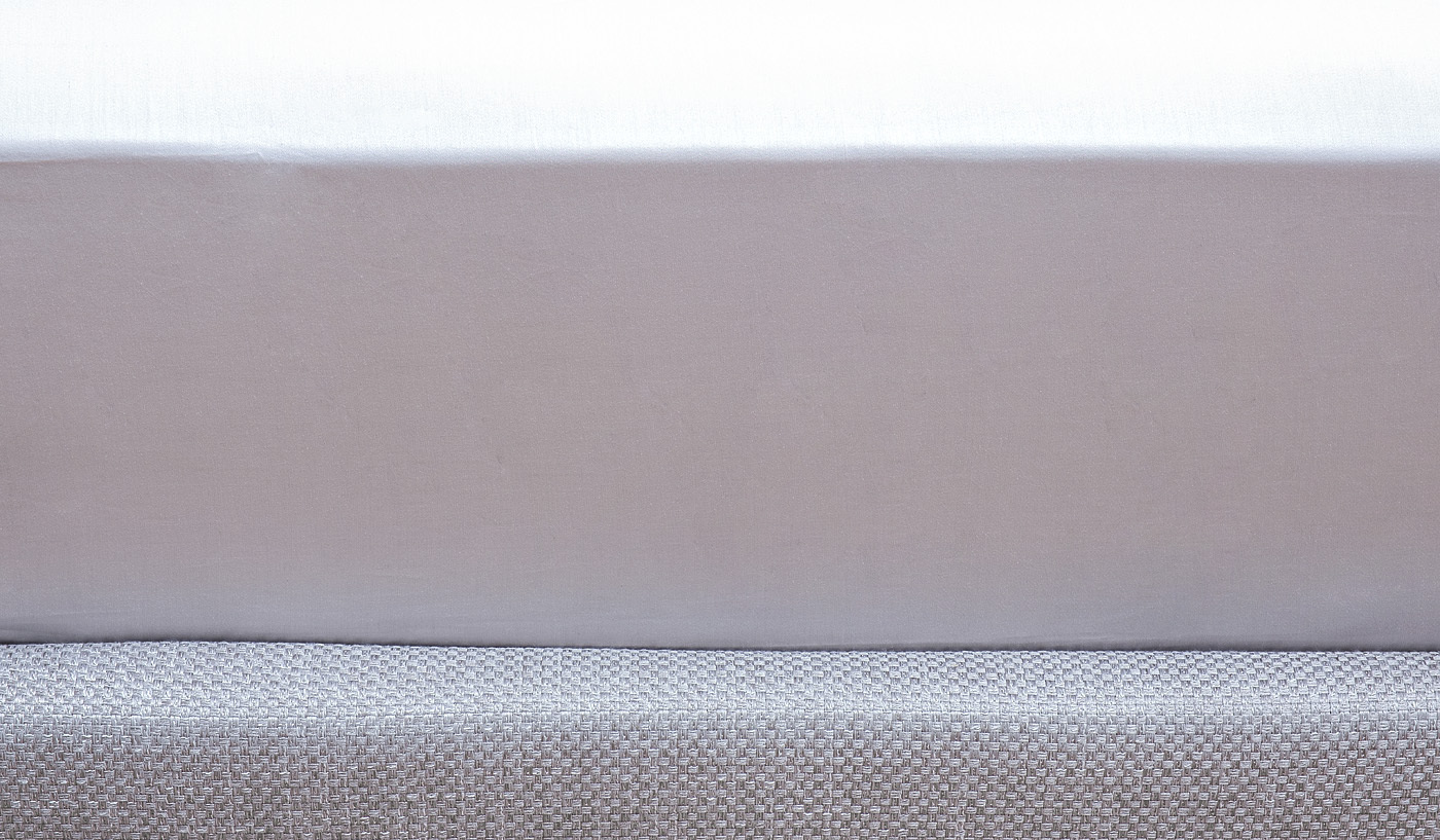 Простыня сатиновая на резинке 180х200х30см бежевая Garda Decor 107TD-DP214G -PROS RES BEG