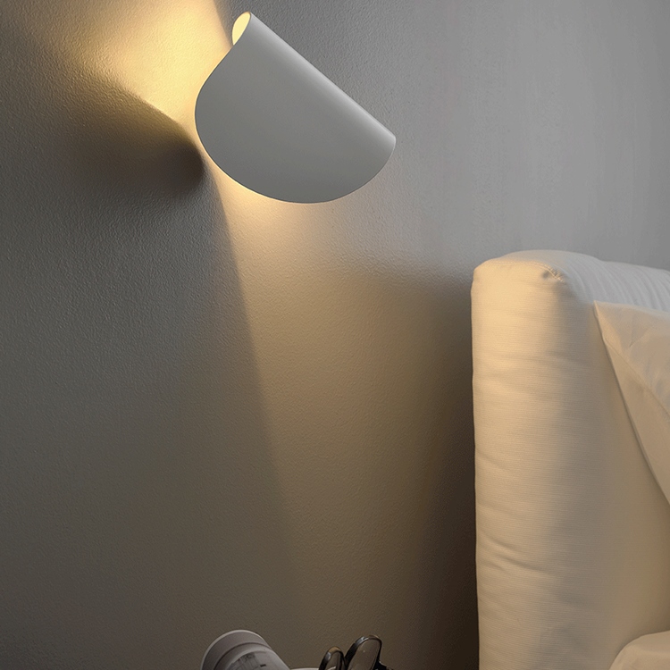 Настенный светильник ORNES Red by ImperiumLoft