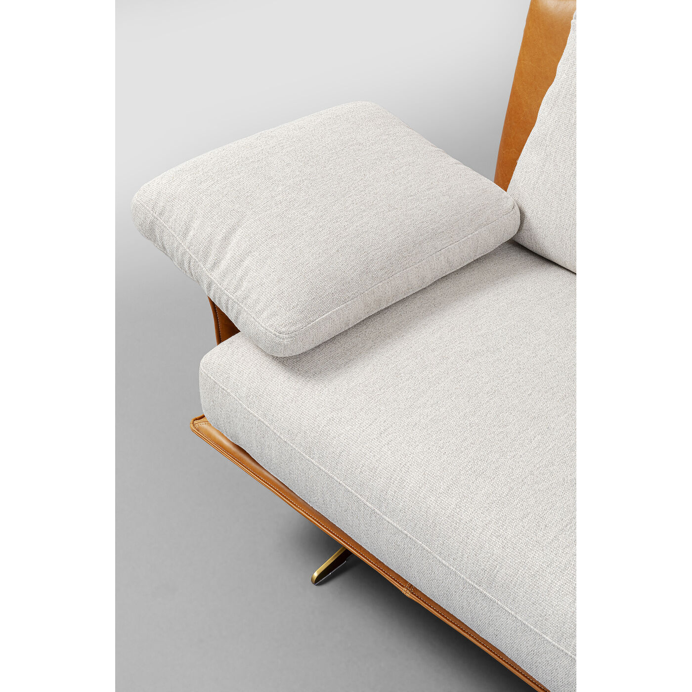 Диван угловой Charles 333x169 см KARE 87676