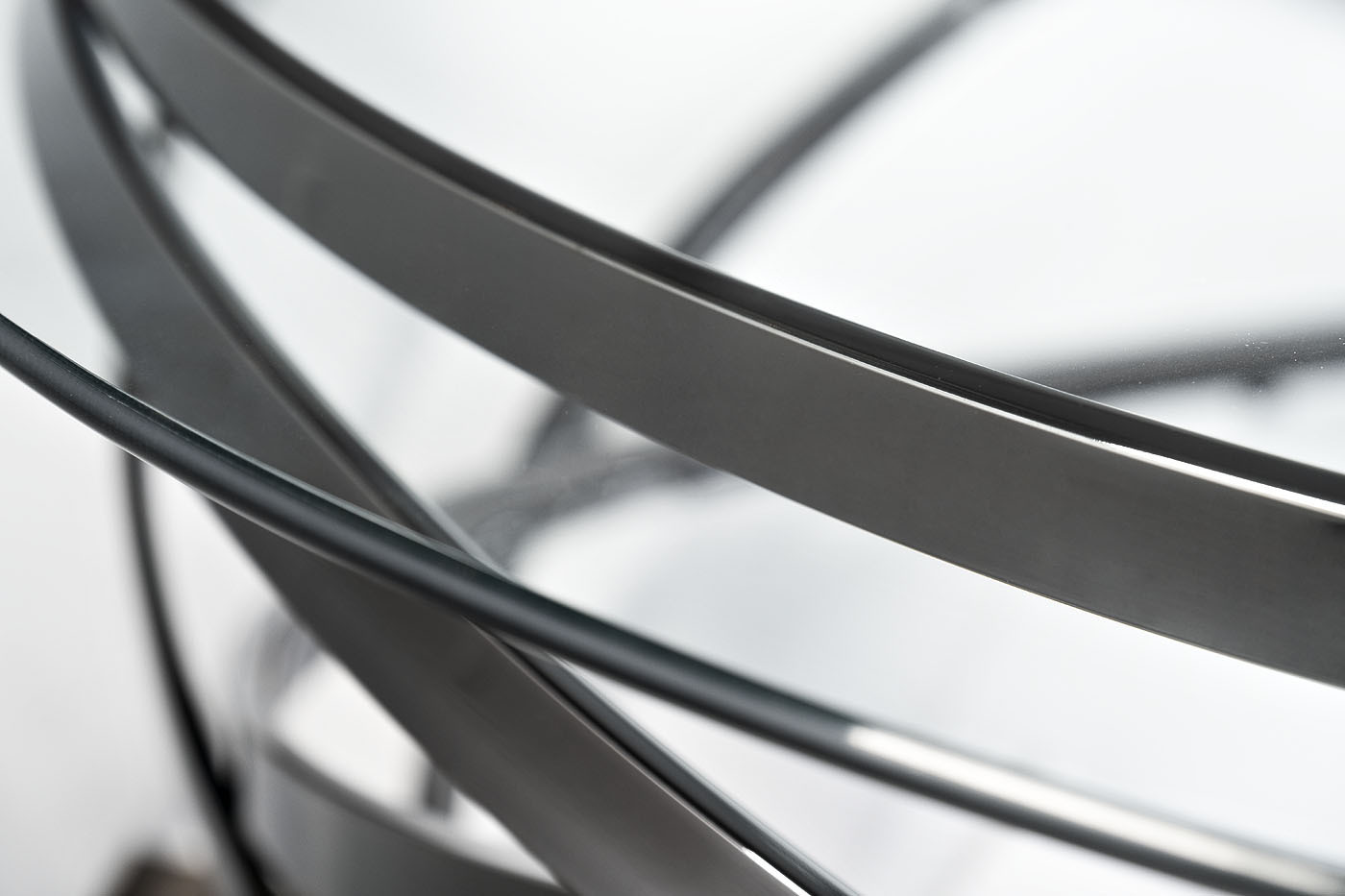 Стол журнальный круглый прозрачное стекло/темный хром Garda Decor GY-CT8402BL