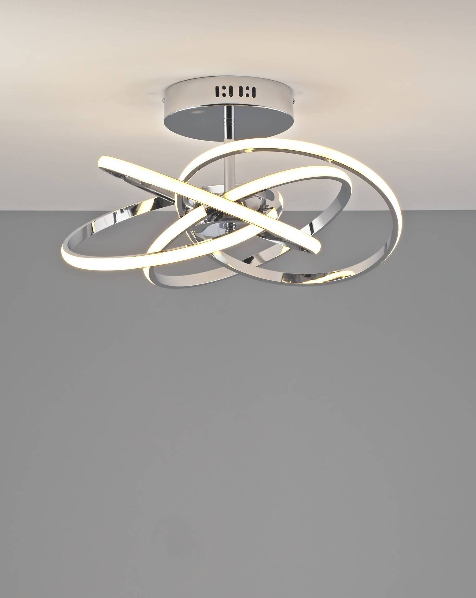 Светодиодная потолочная люстра с пультом Moderli V2821-CL Nino LED 144W