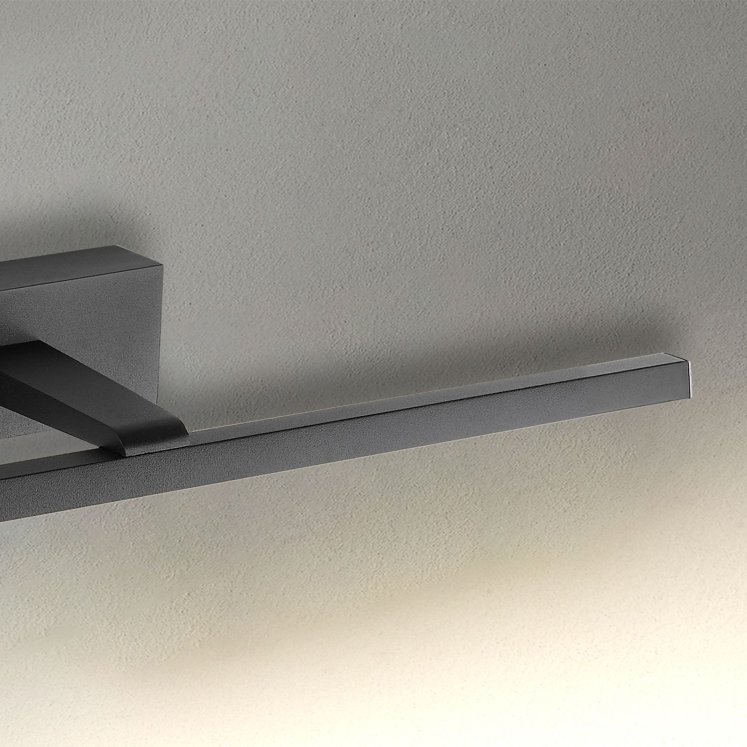 Настенный светильник Favourite 2432-1W