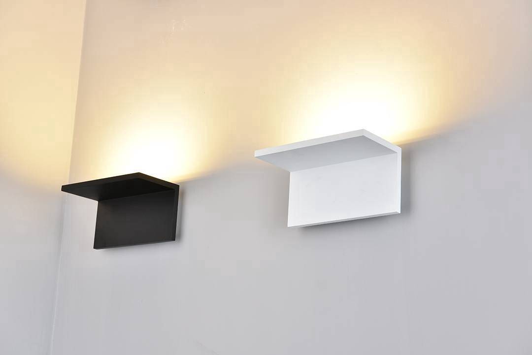 Светильник настенный DesignLed GW-6817-12-WH-WW