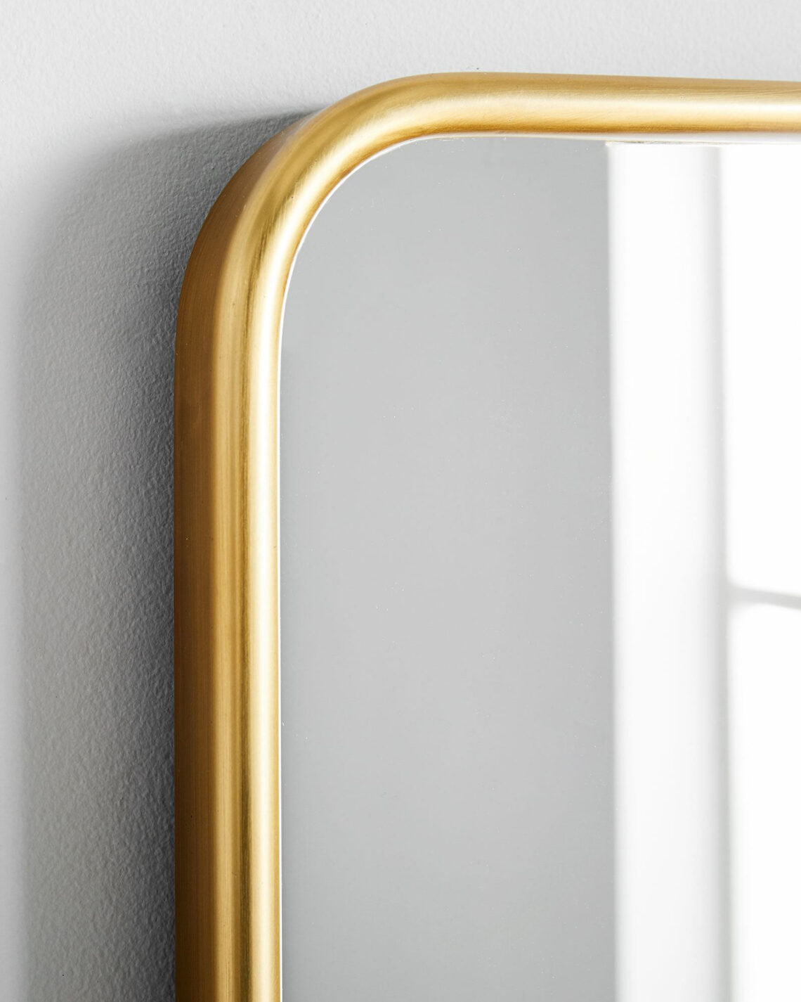 Зеркало в золотой раме Теони Louvre Home LHDWM011223SH