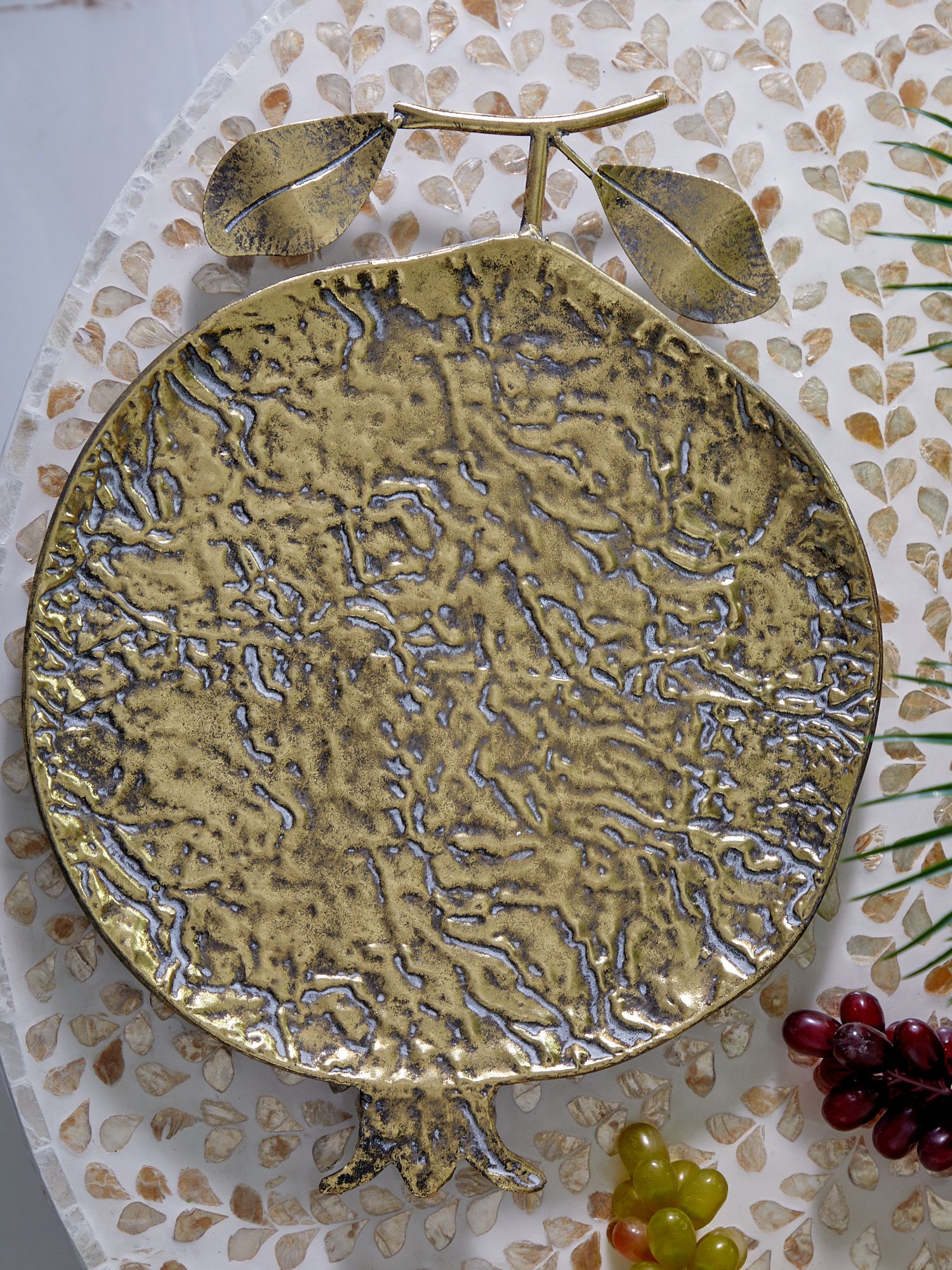 Блюдо декоративное Гранат настольно-настенное Glasar 57-425