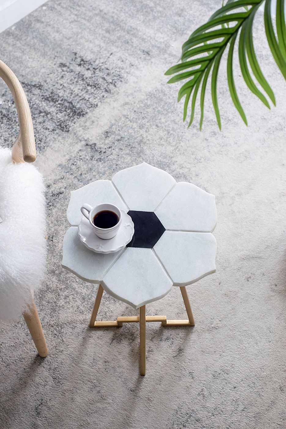 Столик акцентный с белым мрамором Glasar 78277-DS