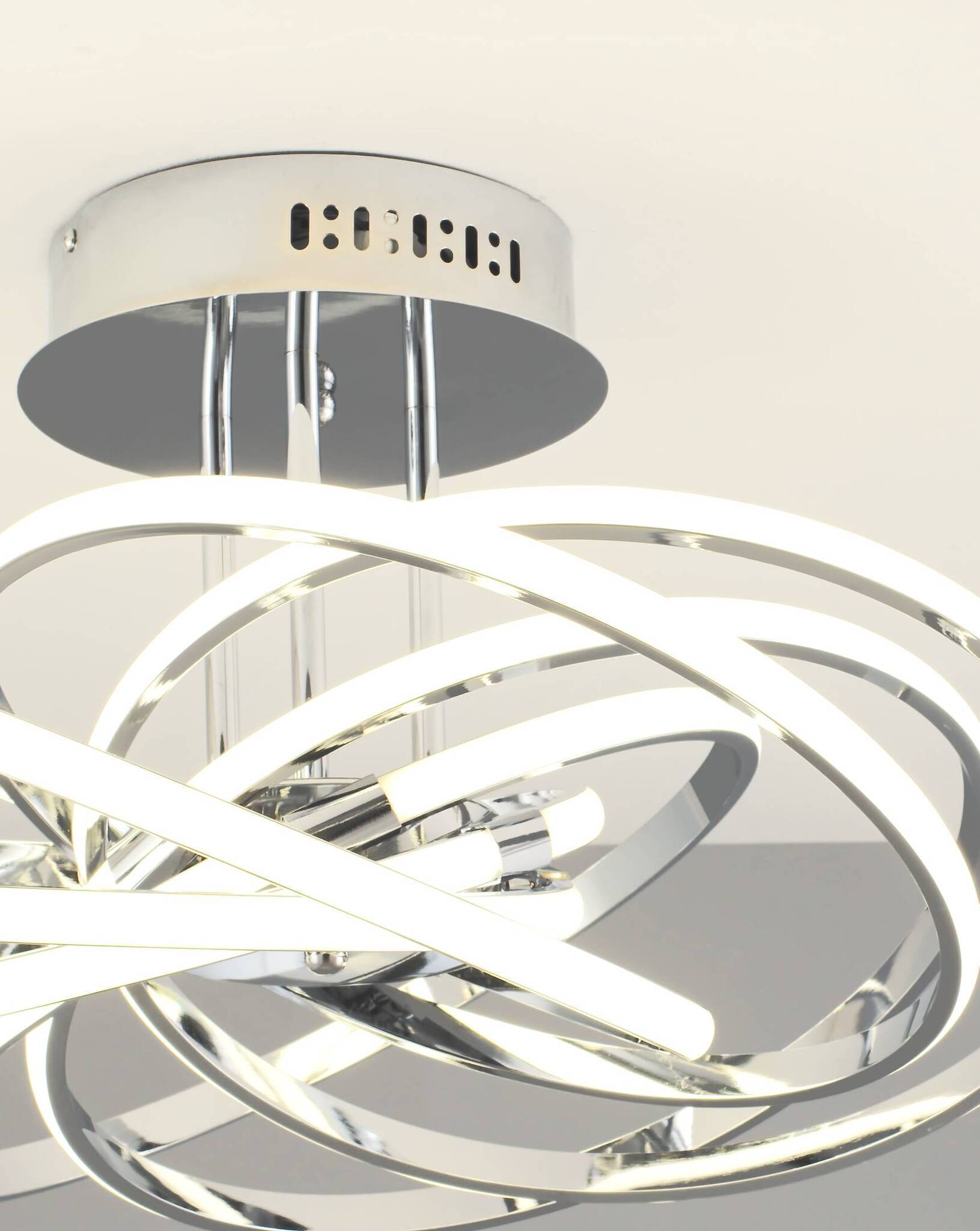 Светодиодная потолочная люстра с пультом Moderli V2831-CL Arrow LED 280W