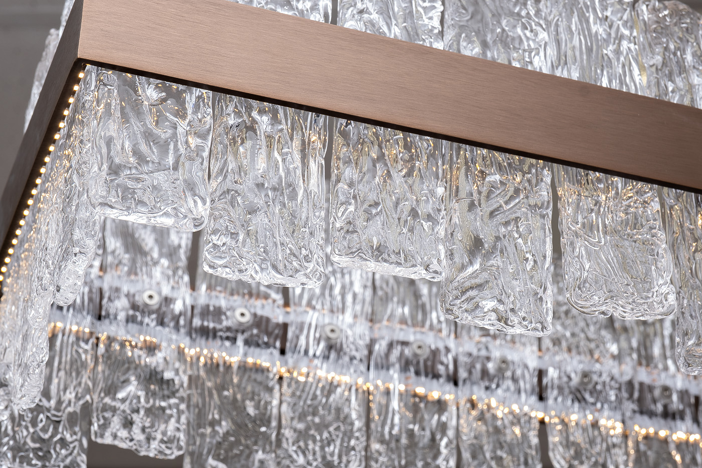 Люстра подвесная из рифленого стекла Garda Decor 162FL-60082