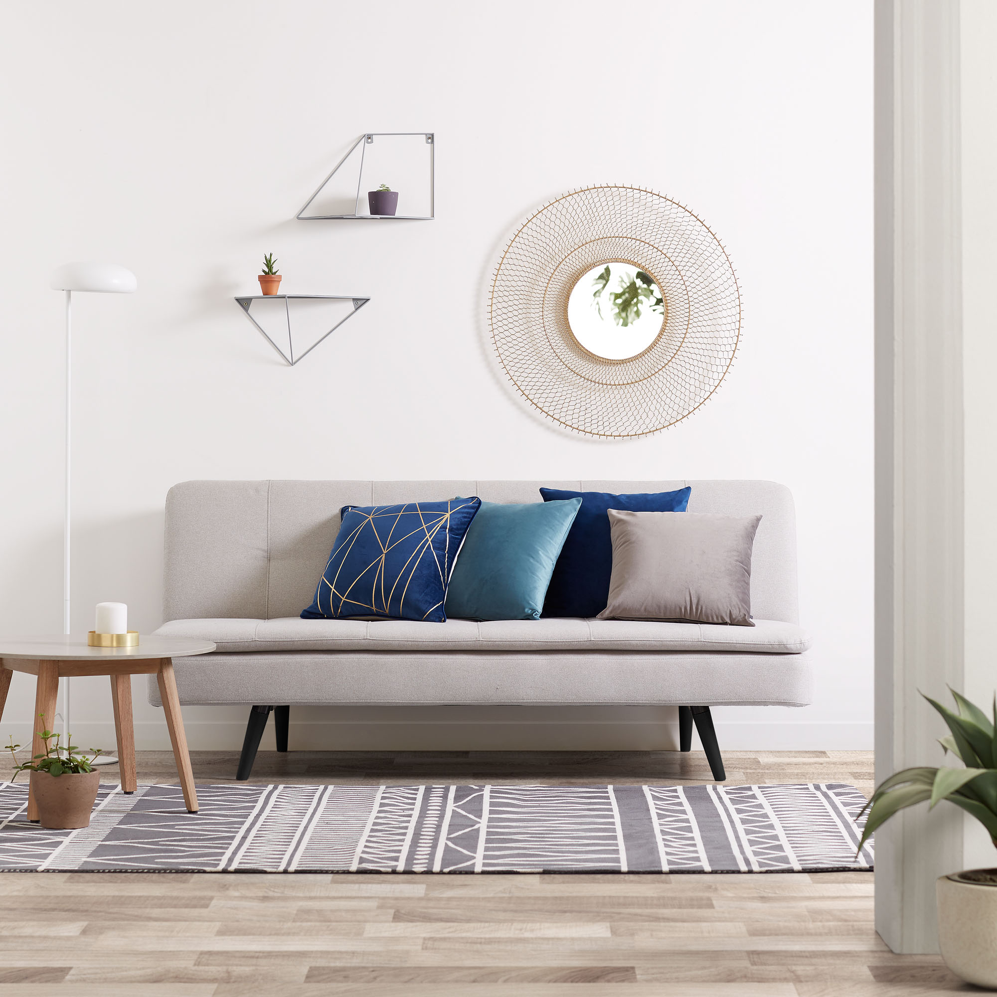 Настенная полка Upp металлическая треугольная La Forma (ex Julia Grup)