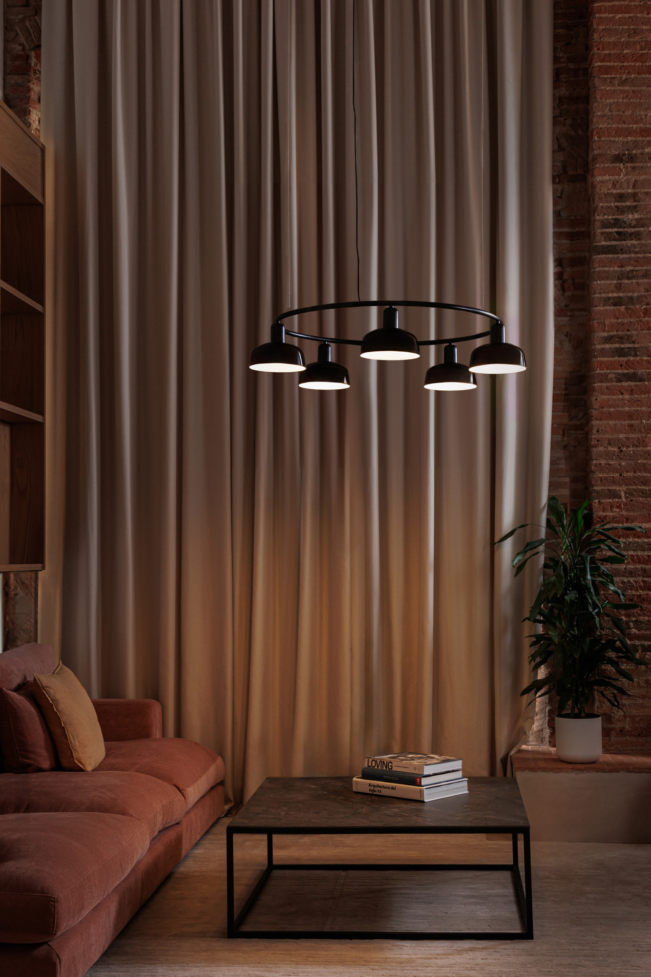 Люстра круглая TATAWIN S черная 5xE27 Faro