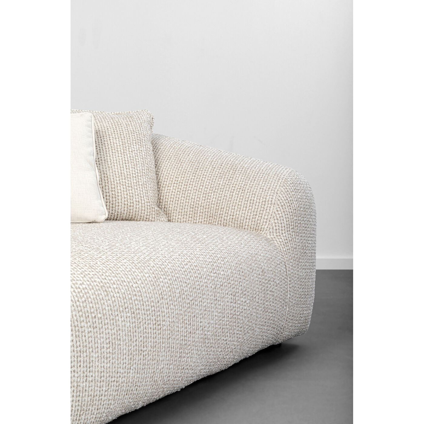 Диван трехместный Jana Grey 236 см KARE 87895