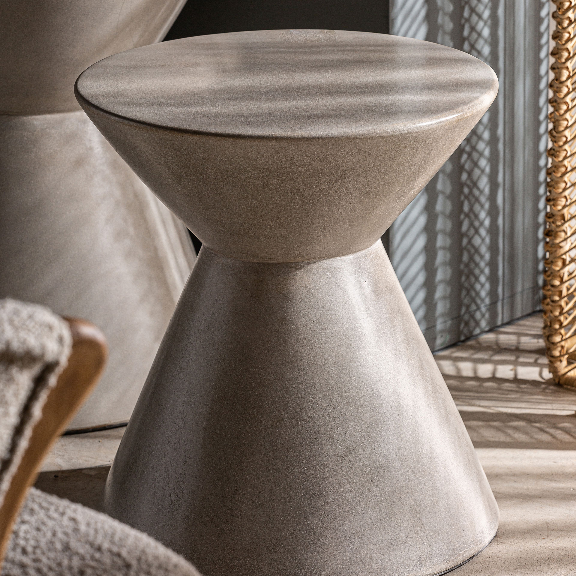 Приставной столик TELFS Vical