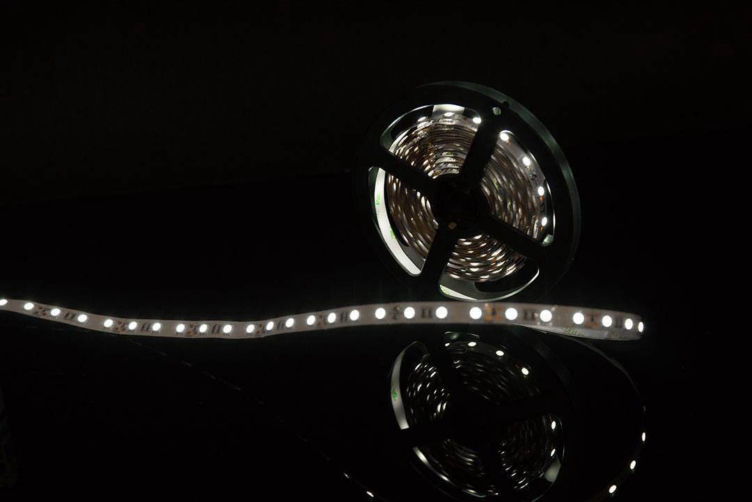 Лента светодиодная SWG SWG560-12-14.4-UW-M