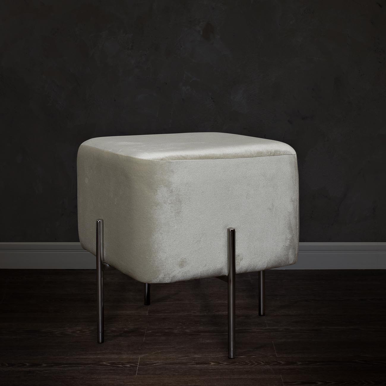 Пуф бежевый велюровый Garda Decor GY-BEN7772-BG