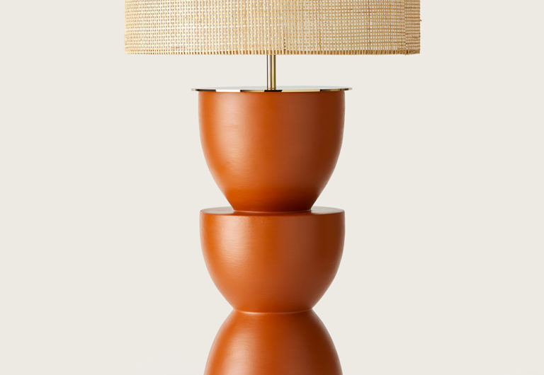 Настольная лампа Metric золотой металл, белый абажур 801011/41 Aromas del Campo