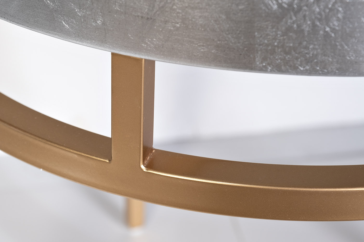 Столик журнальный Futuro серебристый Garda Decor ART-2705-ET