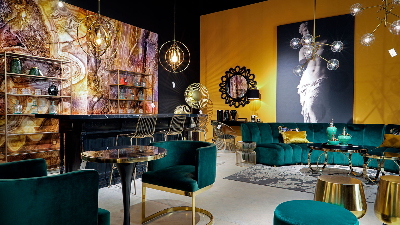 Бумажный настенный рисунок ARMAGH 200x300 Vical